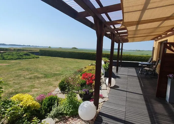 Glewitz Am Alten Faehrhaus * Garz (Rugen)